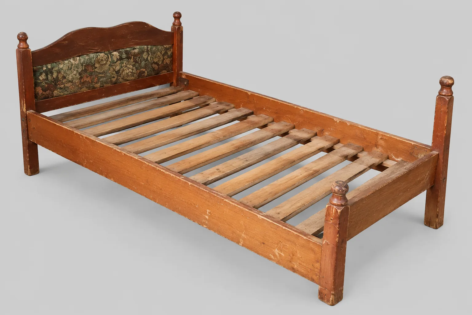 Second-hand bed